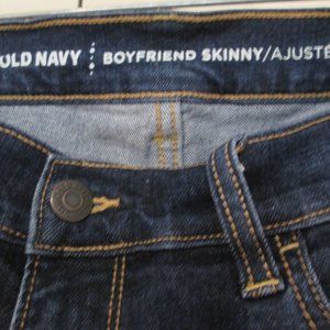 Old Navy Women's Long Boyfriend Shasta Skinny Jeans Size 8
